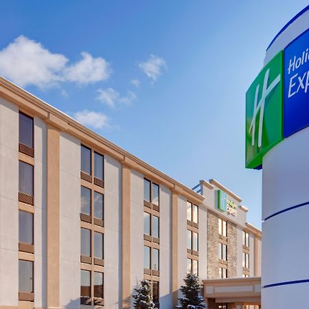 Holiday Inn Express Flint-Campus Area By Ihg Exterior photo