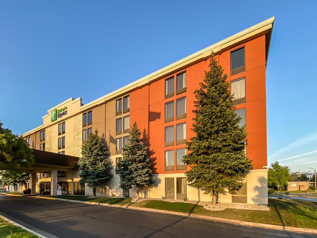 Holiday Inn Express Flint-Campus Area By Ihg Exterior photo