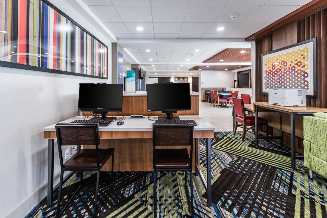 Holiday Inn Express Flint-Campus Area By Ihg Exterior photo