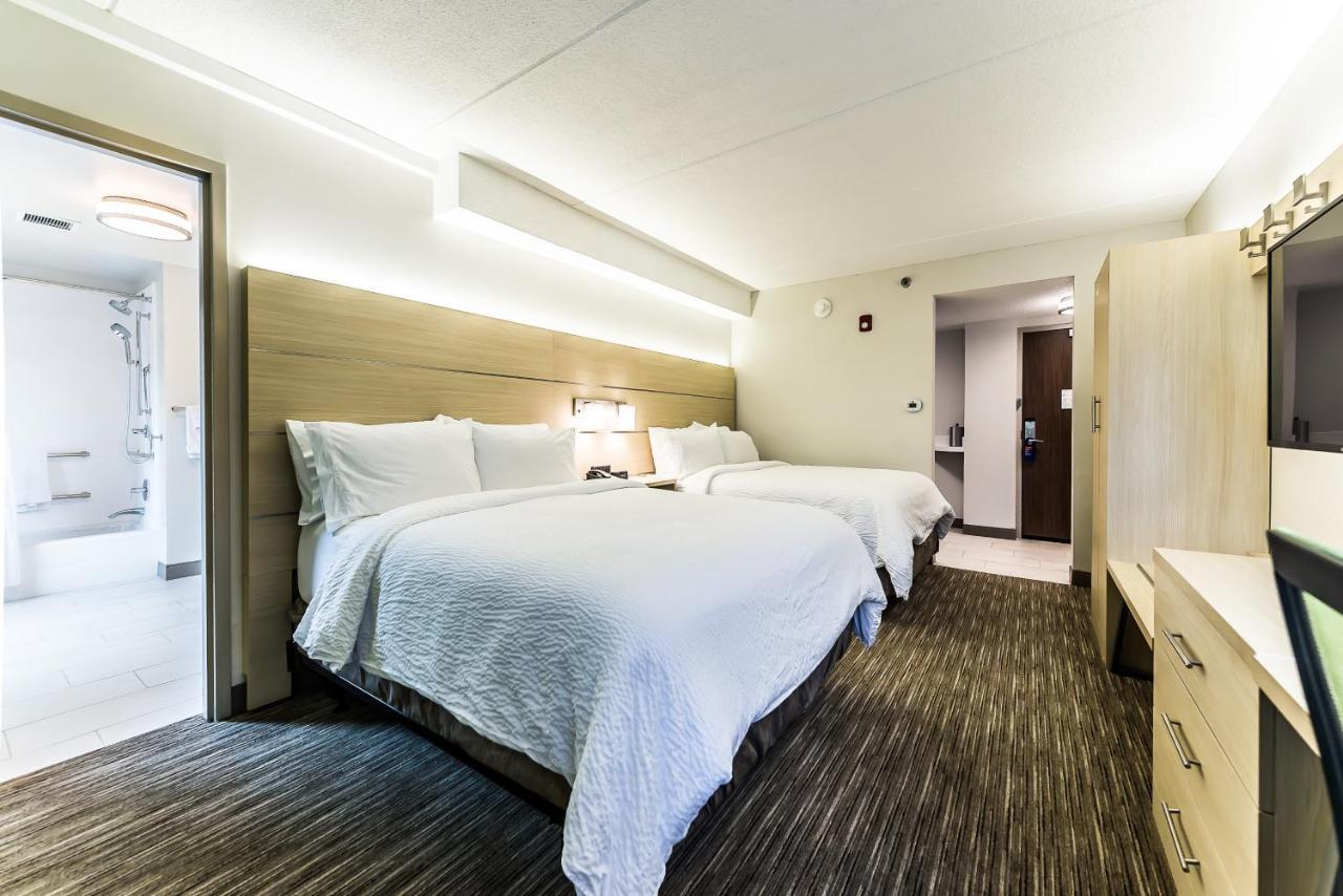 Holiday Inn Express Flint-Campus Area By Ihg Exterior photo