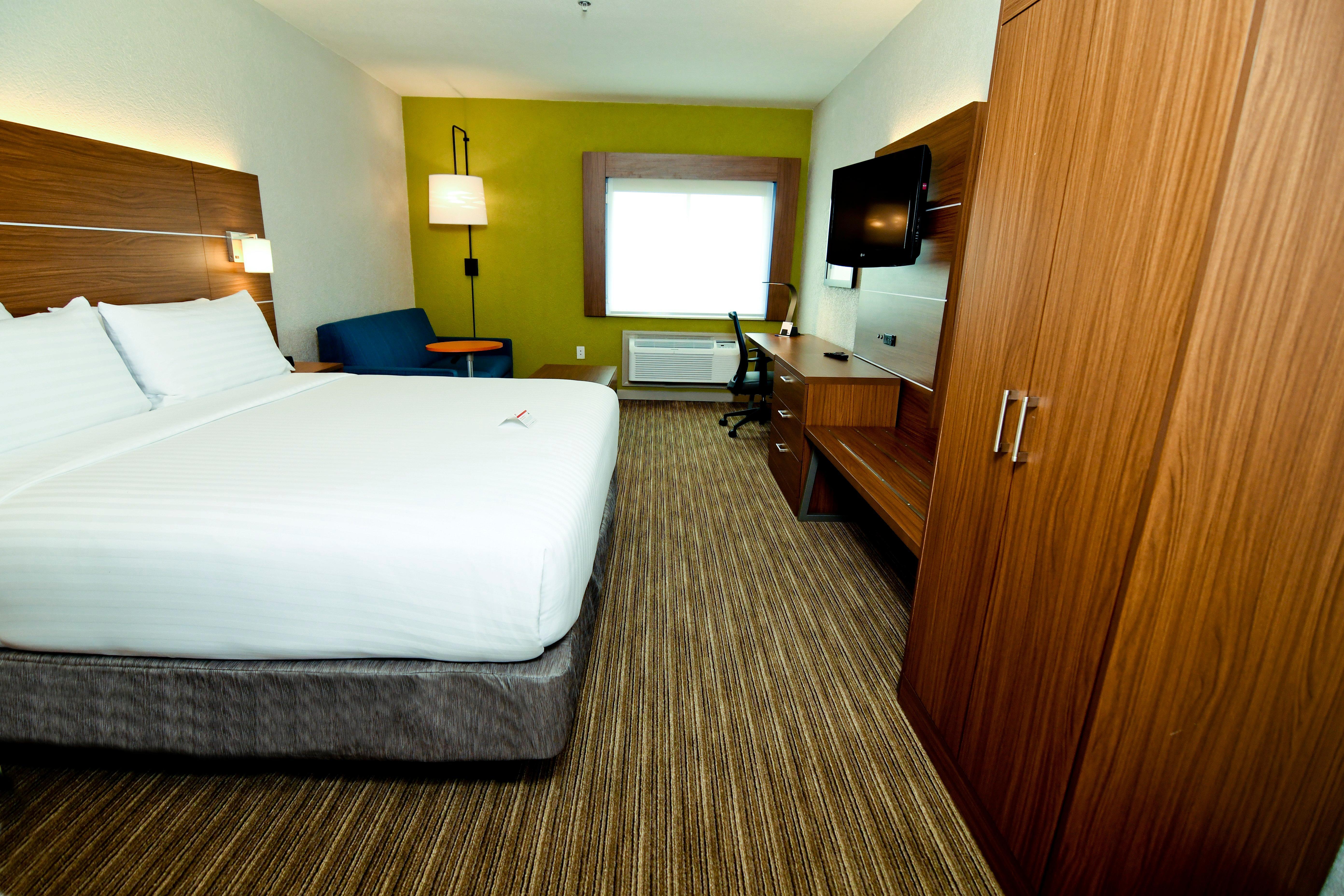 Holiday Inn Express Flint-Campus Area By Ihg Exterior photo