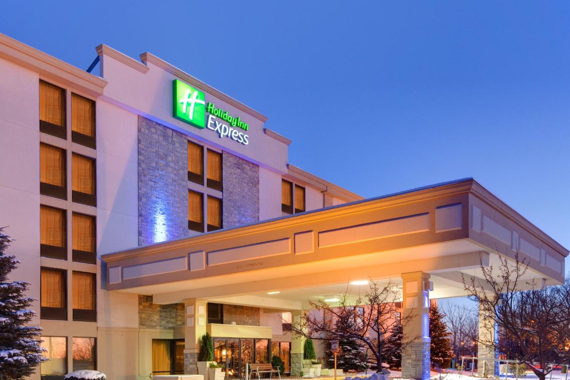 Holiday Inn Express Flint-Campus Area By Ihg Exterior photo
